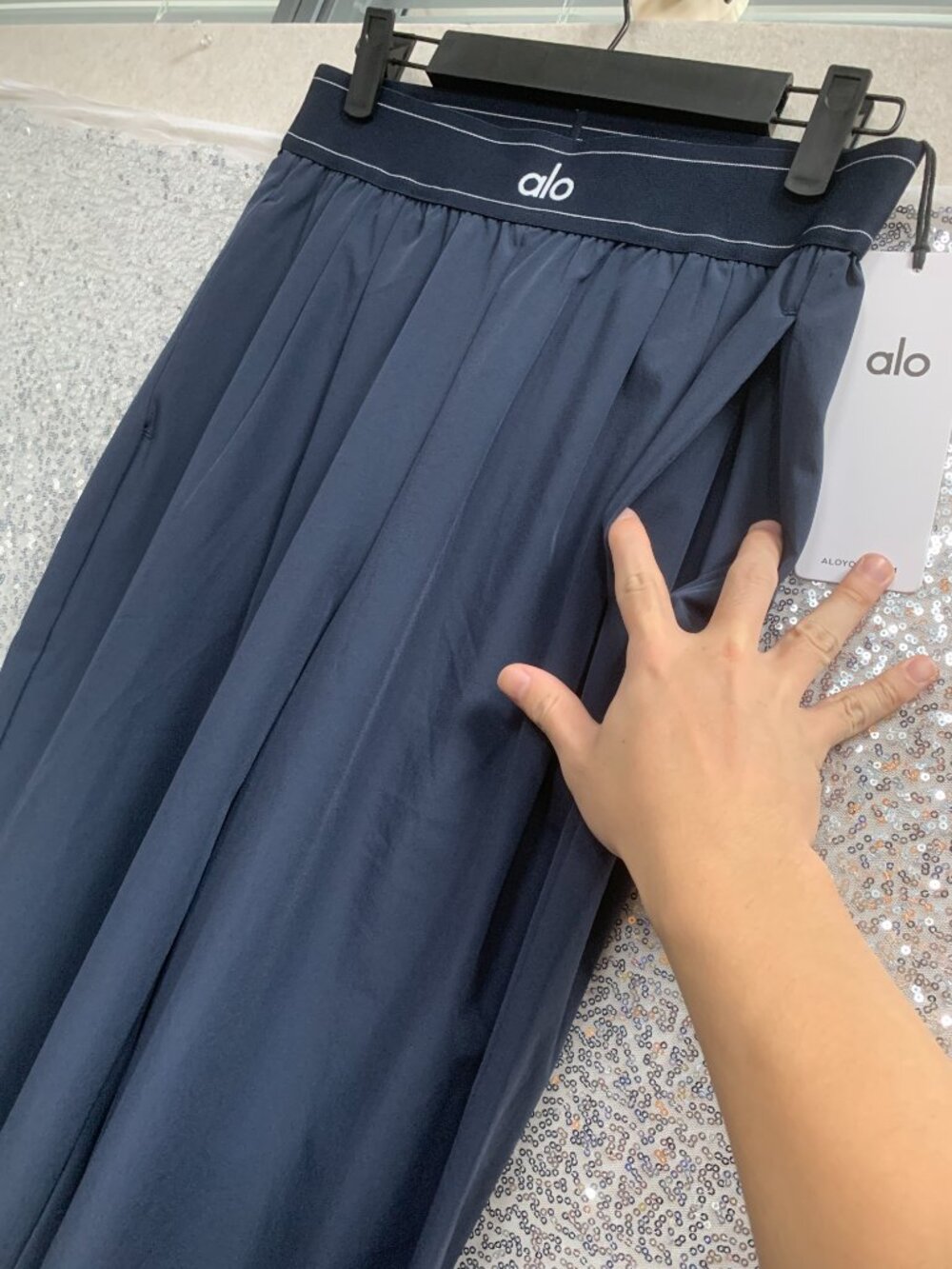 Brand New Navy ALO Yoga Relaxed Trouser🌊Women's Suit Up Regular 30" Inseam - Picture 3 of 11